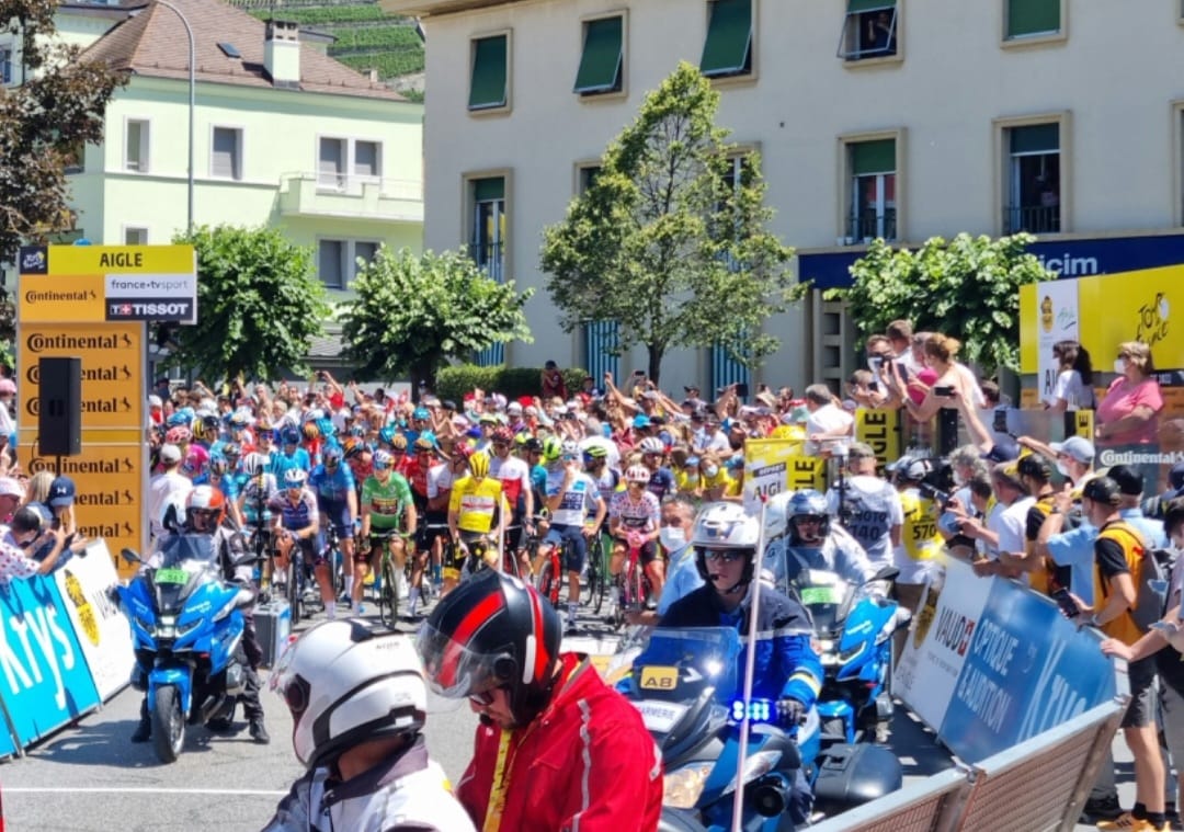 Tour de France: Bob Jungels gagne en solitaire entre Aigle et Châtel